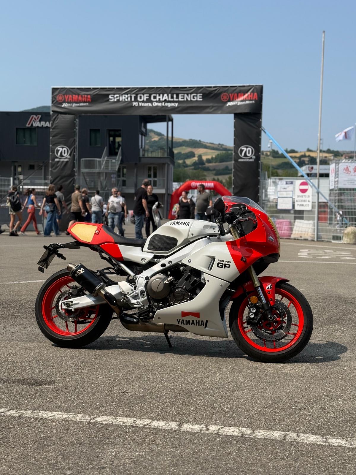 Yamaha XSR900 GP 用シートカバー(8BL-RN96J用)